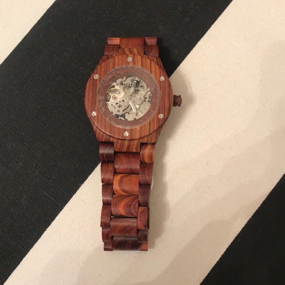 Earth men’s watch